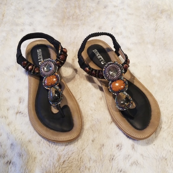 Shoes - Siketu Black w/Embelishment Sandals